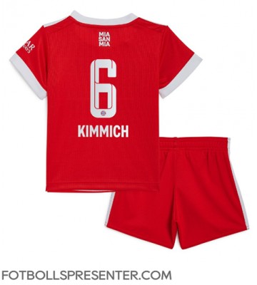 Bayern Munich Joshua Kimmich #6 Hemmatröja Barn 2022-23 Kortärmad (+ korta byxor)